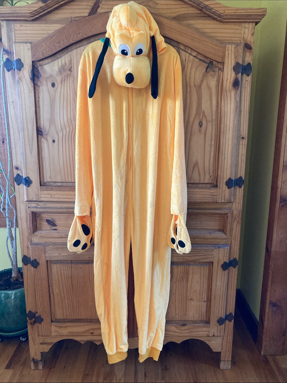 Adult Disney Pluto hooded and hands costume size L - NWT